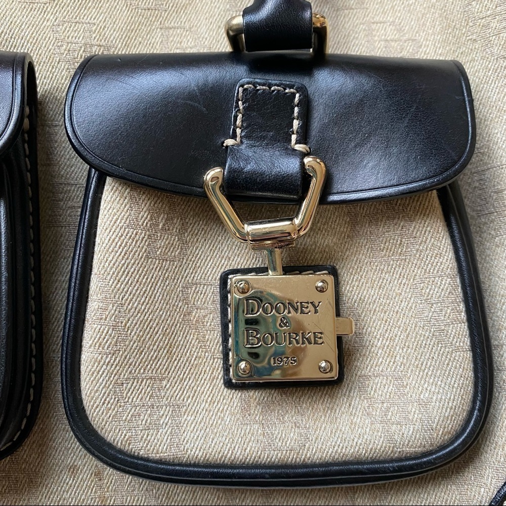 Dooney&Bourke signature Handbag - Picture 3 of 16